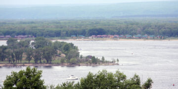 Отставной самарский председатель Шестой кассации продолжил битву за свое кресло