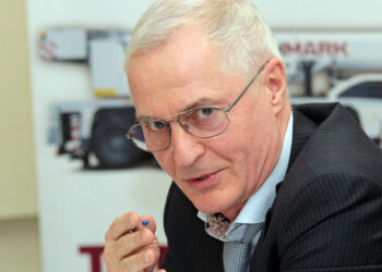 Глава Тольятти провел через думу смену зонирования участков под многоэтажную застройку