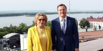 Спикер СФ Валентина Матвиенко позитивно оценила работу Дмитрия Азарова на посту губернатора