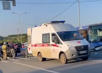 После ДТП с автобусом в Самарской области два человека попало в больницу