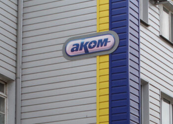 Бенефициар аккумуляторной группы «АКОМ» поставила под удар свой основной бизнес