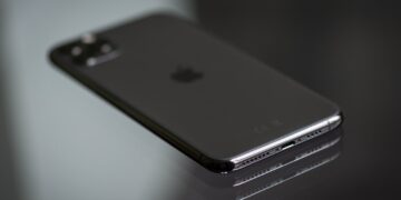 ФСБ: тысячи смартфонов Apple заражено вирусами-шпионами из США