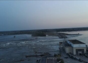 Плотина Каховской ГЭС разрушена в Херсонской области, началось затопление