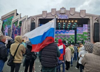 В Самаре прошел концерт гранд-финала «САМ.ФЕСТа» и фейерверк в честь Дня России