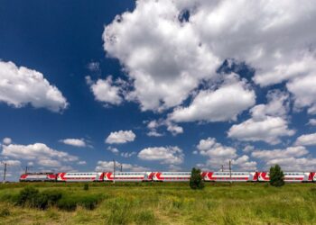 Из Самары пустили сезонный двухэтажный поезд в Анапу
