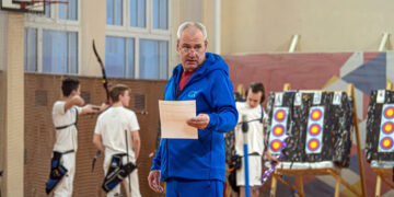 Главный тренер сборной Самарской области по стрельбе из лука рассказал, почему наличие «сборников» не гарантирует участия во всероссийских соревнованиях