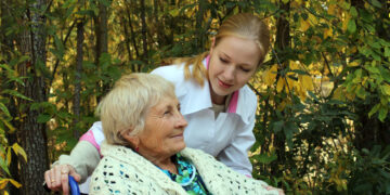 Зарплаты в учреждениях соцзащиты лучше всего растут у тех, кто считает деньги