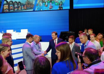 Дмитрий Азаров выдвинут в губернаторы Самарской области