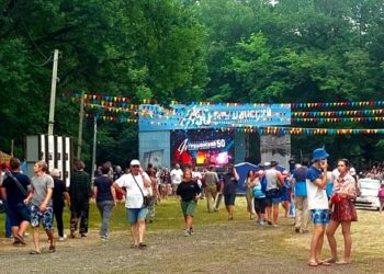 Под Самарой на юбилейном Грушинском фестивале заложили капсулу времени