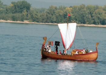 Самарские сказки и легенды, обычаи и обряды, и, возможно, Грушинский фестиваль смогут охранять по-новому