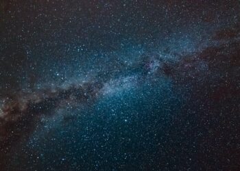 Американские ученые дали рекомендации, как нужно спать в каждом из возрастов