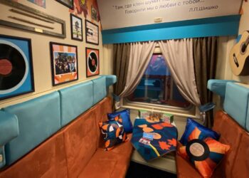 В фирменном поезде «Жигули» появился вагон, посвященный самарским достопримечательностям