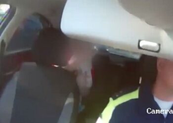 В Самаре офицер полиции спас жизнь младенцу