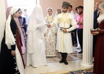 Глава Ингушетии поддержал инициативу о запрете заключать браки без справок об отсутствии ВИЧ и наркозависимости