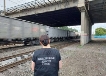 В Самарской области электропоезд насмерть сбил человека в наушниках