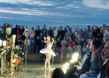 Самарский театр оперы и балета начал сезон как никогда близко к народу