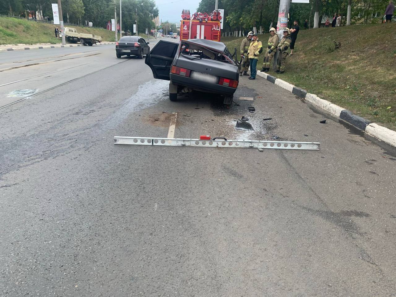 В Самаре из-за ДТП около Парка Победы двое детей попали в больницу -  oboz.info