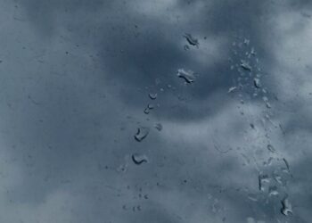 В Самарской области в ближайший час начнется страшная буря с ливнем