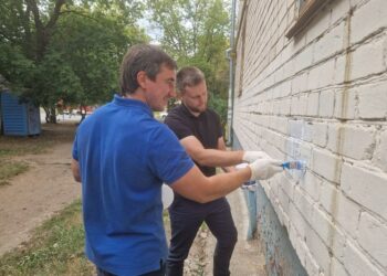 В Самарской области полицейские выявили и уничтожили десятки образцов уличной рекламы наркотиков
