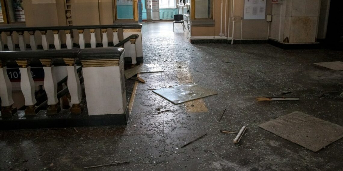 Атака БПЛА ВСУ на ж/д вокзал Курска. Фото: t.me/gubernator_46