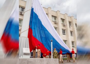 На Электрощите Самара подняли флаг России выше всех в Поволжье