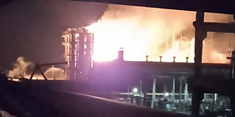 Крупный пожар в Новокуйбышевске, фото: соцсети