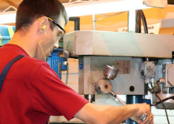 Экономику Самарской области потянули вверх производители машин