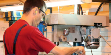 Экономику Самарской области потянули вверх производители машин