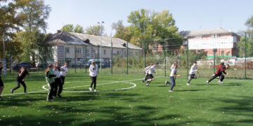 Депутаты думы Самары оценили качество пришкольных спортивных площадок