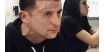 Маск высмеял Зеленского за выпрашивание помощи