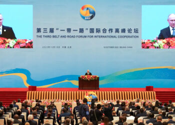 На форуме в Пекине Дмитрий Азаров обсудил перспективы сотрудничества самарских и китайских компаний