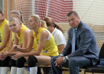 Самарская женская волейбольная команда уже «пролетела» мимо Высшей лиги Б и рискует не попасть в первенство ПФО