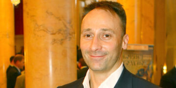 Похоронивший весь свой бизнес бенефициар «СПЗ-Групп» пока отделался легким испугом