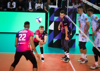 «Нова» уступила в первом матче сезона «Динамо»