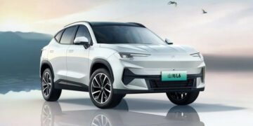 Весной 2024 года стартуют продажи китайского электромобиля Shanhai L6