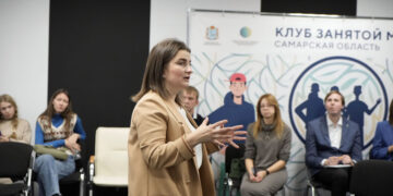 Участникам самарского Клуба занятой молодежи рассказали о карьерных возможностях