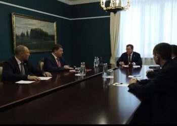 Дмитрий Азаров обсудил с участниками губернаторской избирательной кампании дальнейшее развитие Самарской области