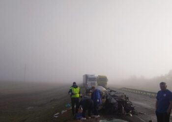 В Самарской области на трассе М-5 фура разнесла три легковых автомобиля: двое погибло