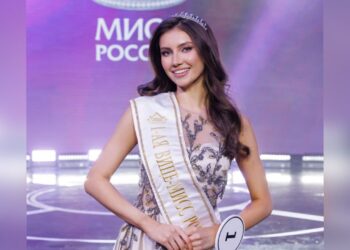 Третьекурсница самарского университета Елизавета Дудина завоевала титул «1 -я вице-мисс Россия – 2023»