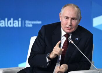 Путин заявил, что в телах погибших в катастрофе самолета Пригожина нашли следы ручных гранат