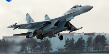 ВКС России получили очередную партию новых истребителей Су-35С