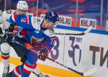 Хоккеисты «Лады» обыграли вице-чемпиона Кубка Гагарина