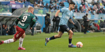 «Крылья Советов» забили «Локомотиву» два гола в добавленное время