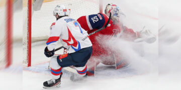 «Лада» уступила в овертайме «Локомотиву», но место в тройке лидеров не отдала