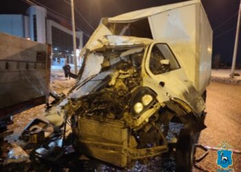 В Самаре погибла женщина при столкновении ГАЗели с фурой