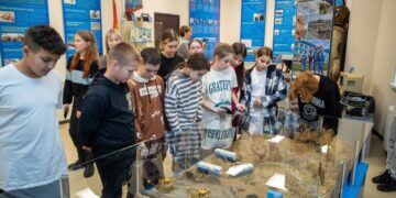 Газовики провели экскурсии в корпоративном музее для детей из Самарской области