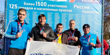 Команда «Тольяттиазота» завершила легкоатлетический сезон-2023 полумарафоном