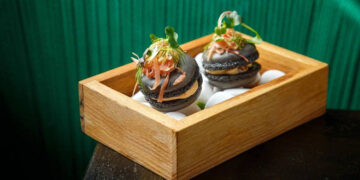 В самарской кухмистерской запустили коктейльный парк Юрского периода