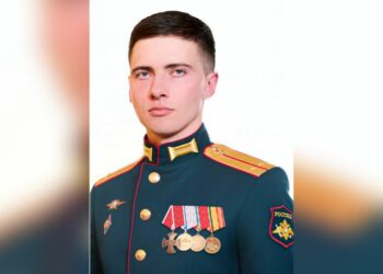 Гвардии майор 15-й Александрийской бригады Владимир Тесло стал Героем России