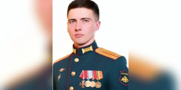 Гвардии майор 15-й Александрийской бригады Владимир Тесло стал Героем России